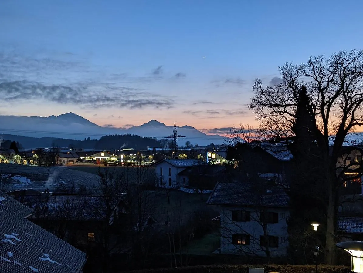 Ferienwohnung Südflügel im Chiemgau Traunstein Deutschland